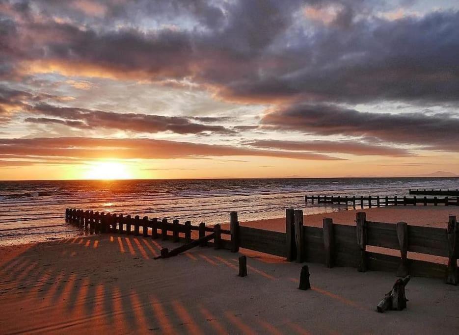 Harbourside 2 Bed Apartment, Barmouth Bridge Views المظهر الخارجي الصورة
