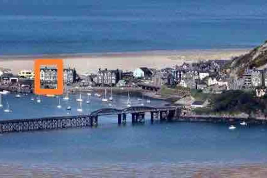Harbourside 2 Bed Apartment, Barmouth Bridge Views المظهر الخارجي الصورة